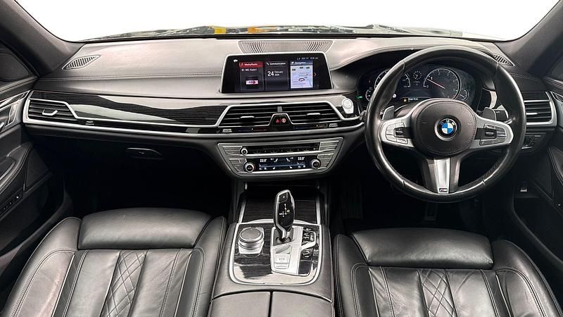 Used BMW 740L M Sport 316 HP (232 kW) 2018 Black Sedan