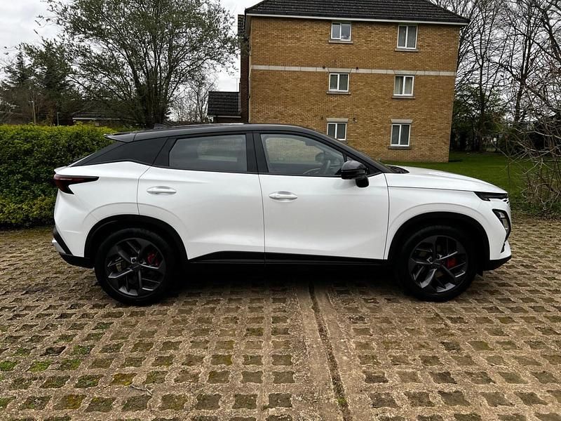 Used Omoda 5 186 HP (136 kW) 2024 White/black SUV