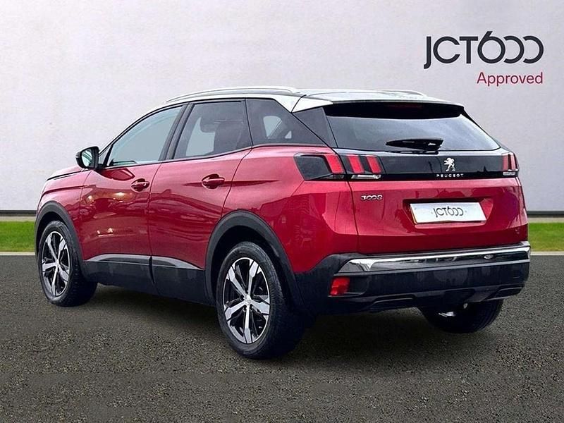 Used Peugeot 3008 Active 130 HP (95 kW) 2018 Red SUV