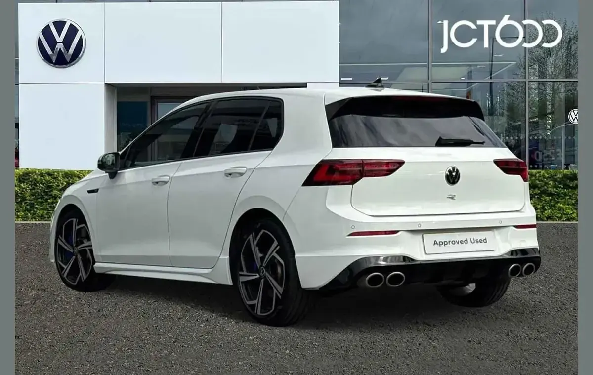 Used VW Golf VIII R 320 HP (235 kW) 2024 White Hatchback