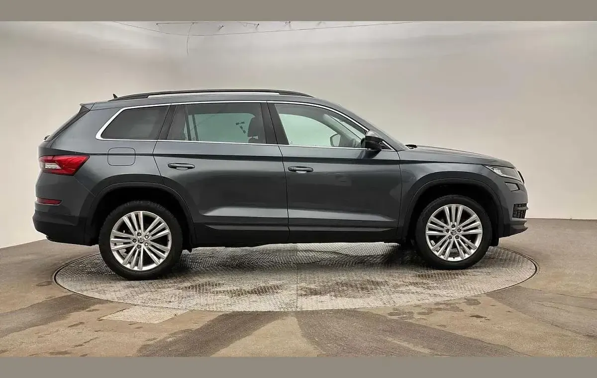 Used Skoda Kodiaq SE L 150 HP (110 kW) 2021 Quartz grey metallic SUV