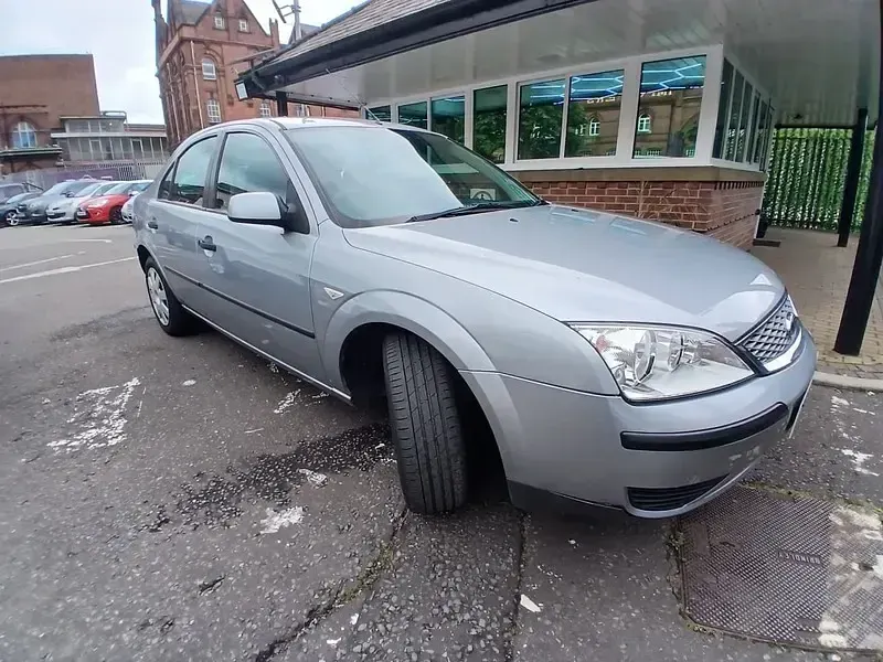 Used Ford Mondeo 145 HP (106 kW) 2007 Silver Hatchback