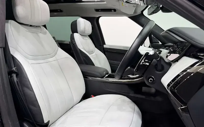 Used Land Rover Range Rover Sport Autobiography 551 HP (405 kW) 2026 SUV