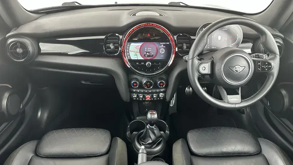 Used Mini Cooper Hatch 134 HP (98 kW) 2021 Green Hatchback