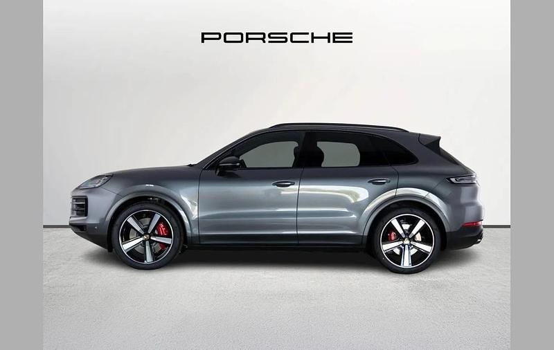 Used Porsche Cayenne S 468 HP (344 kW) 2025 Grey SUV