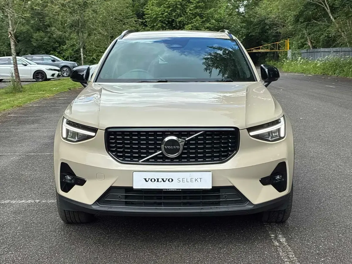 Used Volvo XC40 Plus 2025 Gold SUV