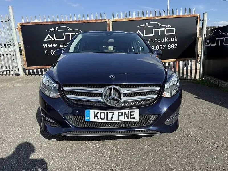 Used Mercedes B180 SE 108 HP (79 kW) 2017 Blue MPV