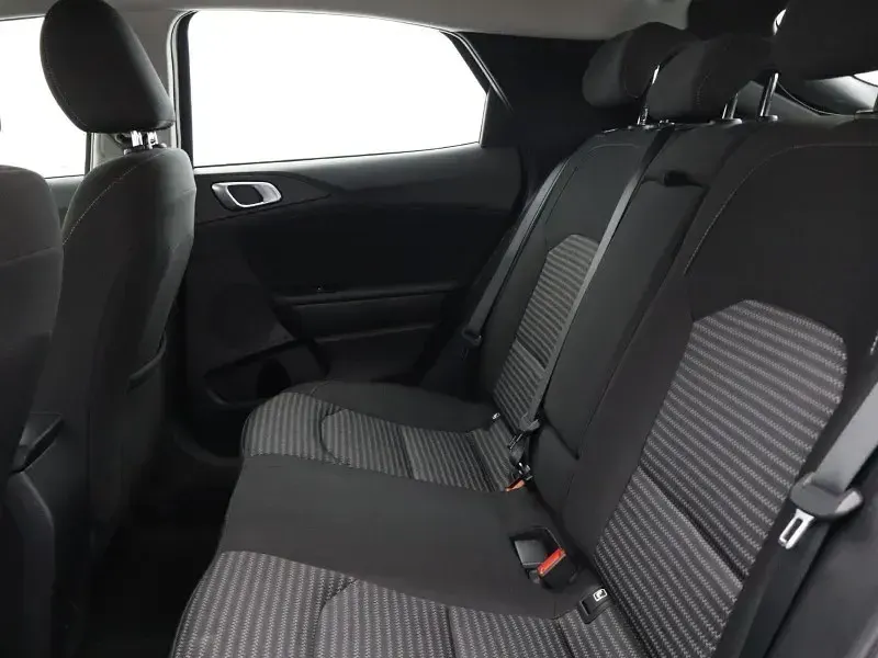 Usado Kia XCeed 2023 Azul SUV