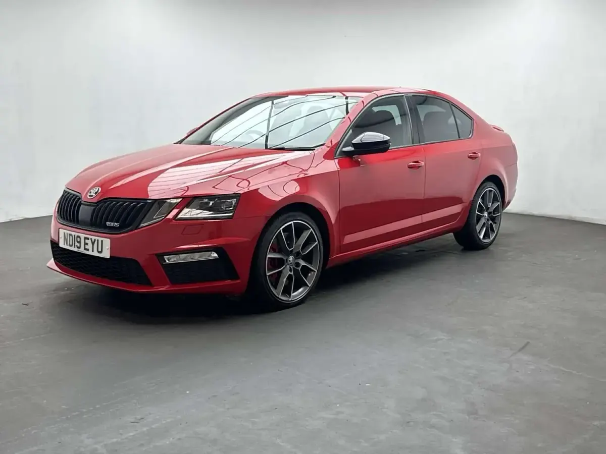 Used Skoda Octavia vRS 245 HP (180 kW) 2019 Red Hatchback
