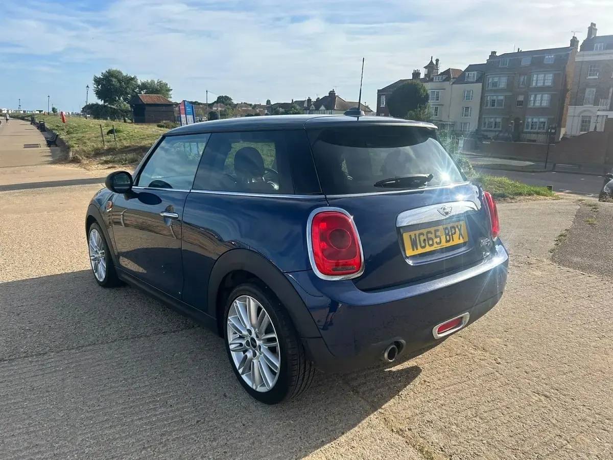 Used Mini One D Hatch 95 HP (69 kW) 2015 Blue Hatchback