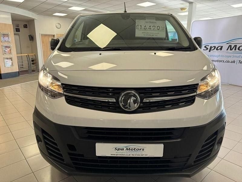 Used Vauxhall Vivaro S 2023 White MPV
