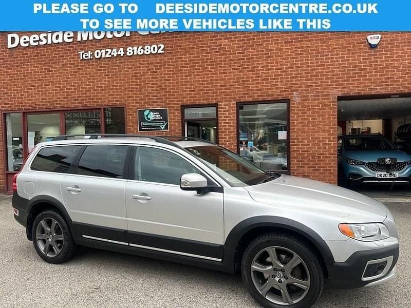 Silver Used 2013 Volvo XC70 SE Lux Estate | £11,995 (Fair price) - Image 1/3