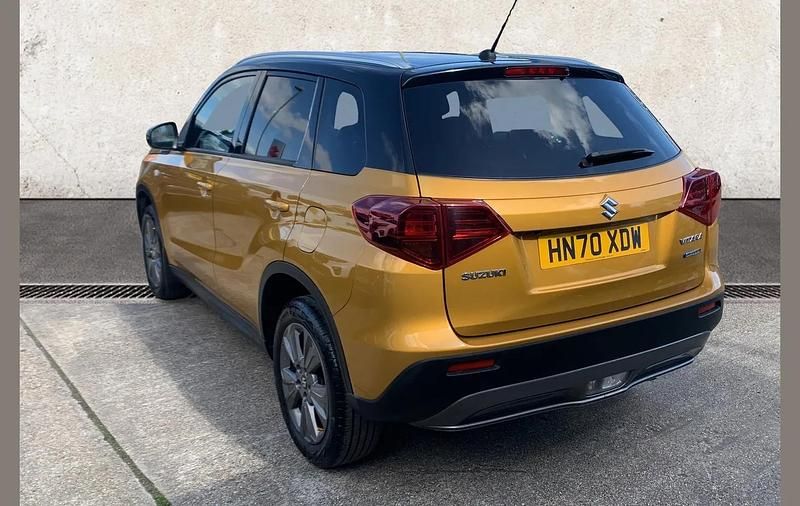 Used Suzuki Vitara SZ-T 129 HP (94 kW) 2020 Yellow SUV