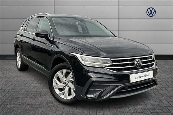 Black Used 2022 VW Tiguan Allspace Life SUV | £21,993 (Fair price) - Image 1/4