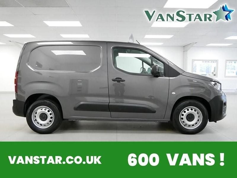 Grey Used 2024 Peugeot E-Partner Premium MPV | £13,589 (Super price) - Image 1/4