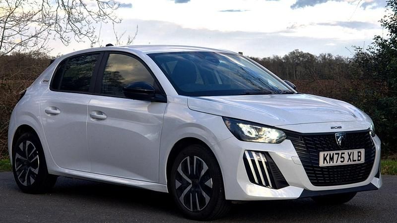 Second-hand Peugeot 208 Style 2025 Alb Hatchback