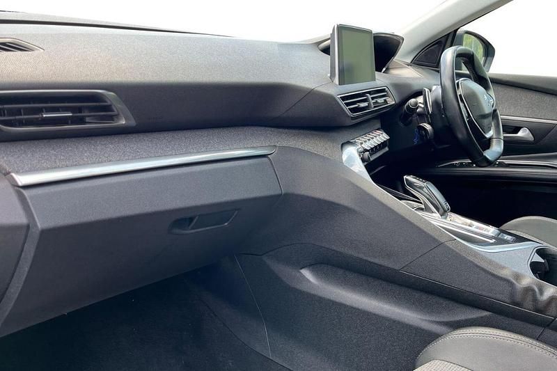 Grey Used 2020 Peugeot 5008 Allure MPV | £14,995 (Good price) - Image 1/4