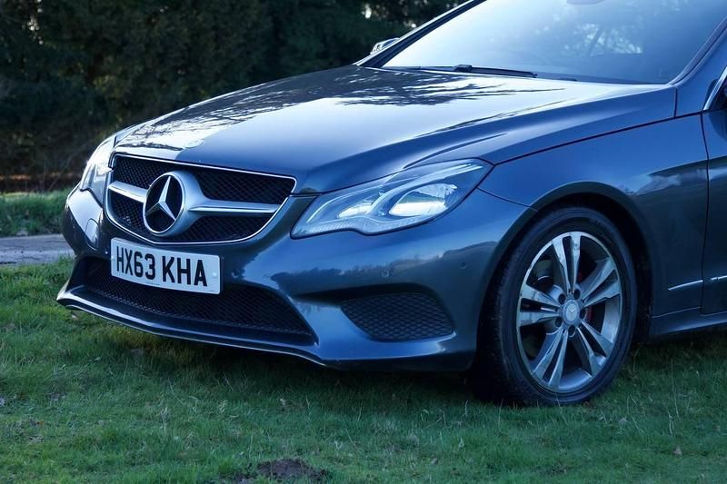Begagnad Mercedes E220 SE 2013 Grå Cab