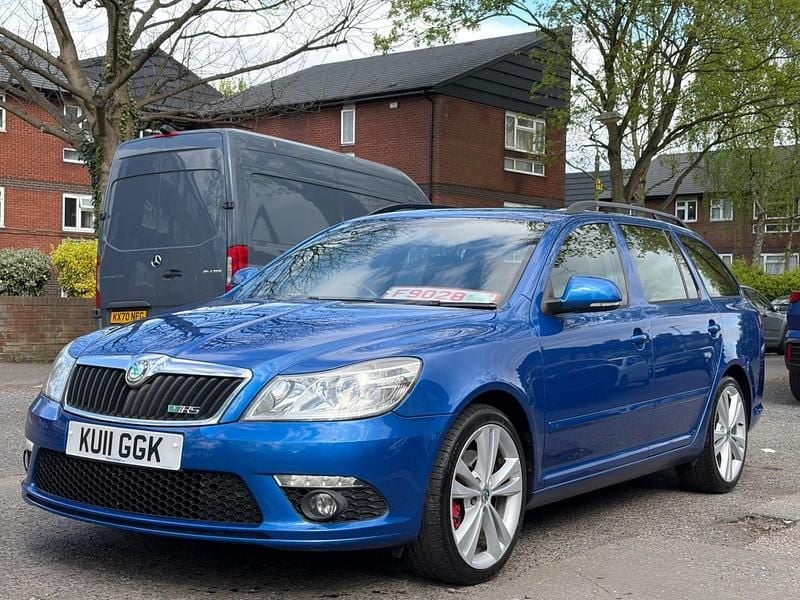 Used Skoda Octavia vRS 200 HP (147 kW) 2011 Blue Estate