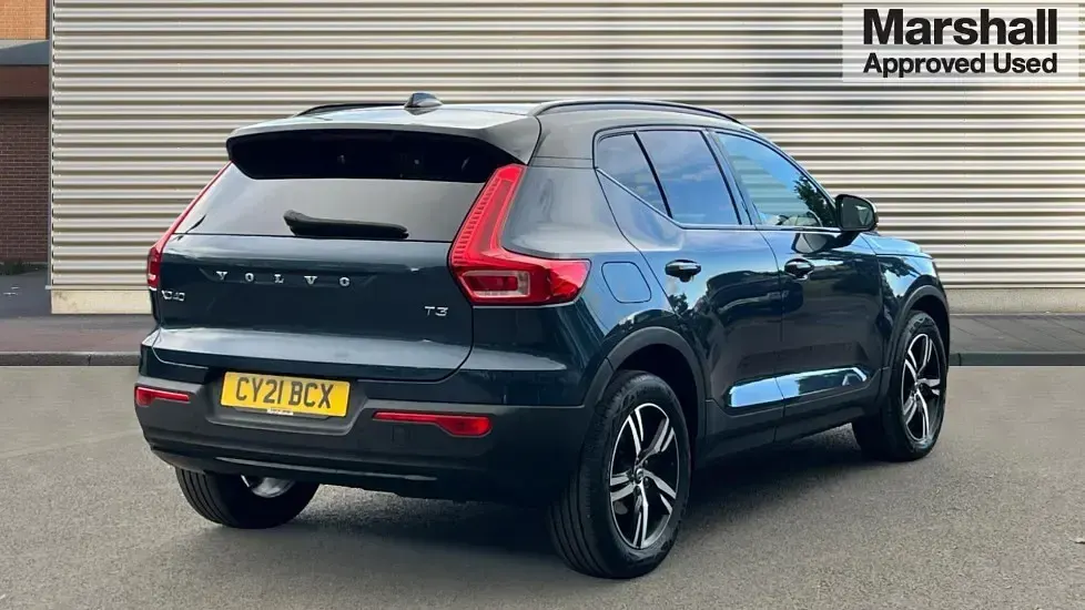 Used Volvo XC40 R-Design 163 HP (119 kW) 2021 Blue SUV