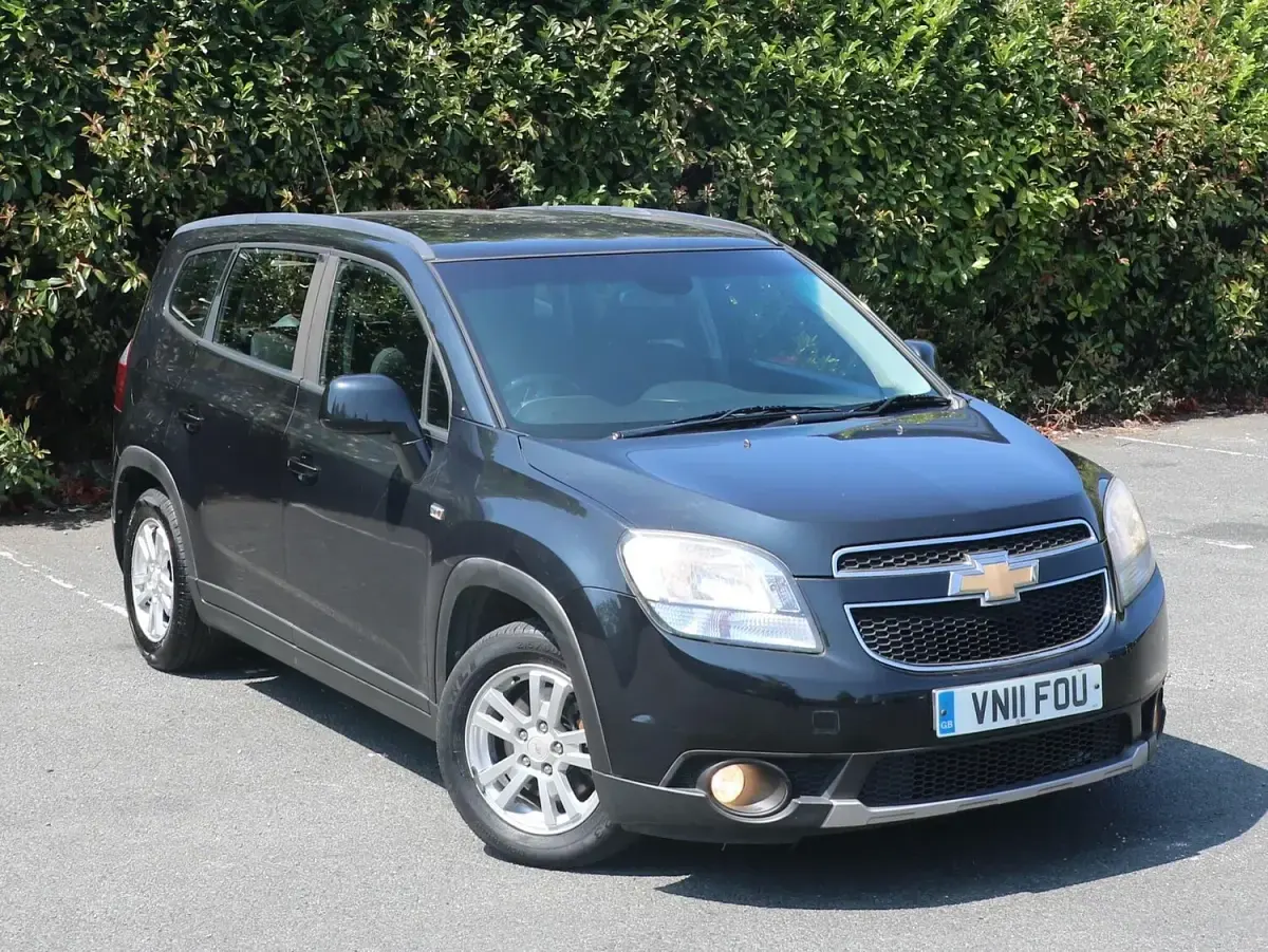 Used Chevrolet Orlando LT 141 HP (103 kW) 2011 Black MPV