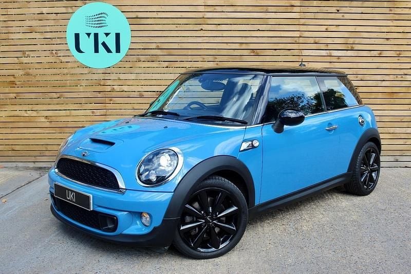 Blue Used 2013 Mini Cooper S Hatch Hatchback | £6,990 (Fair price) - Image 1/4