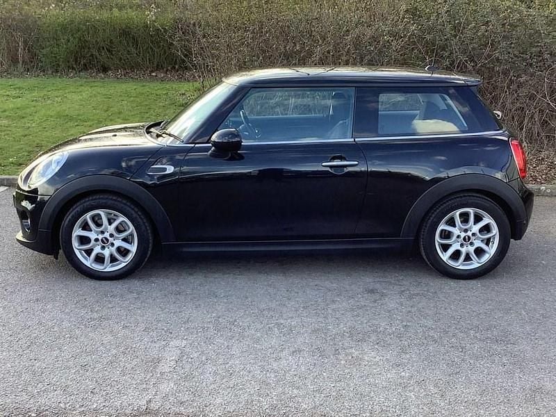 Used Mini Cooper Hatch 136 HP (100 kW) 2018 Black Hatchback