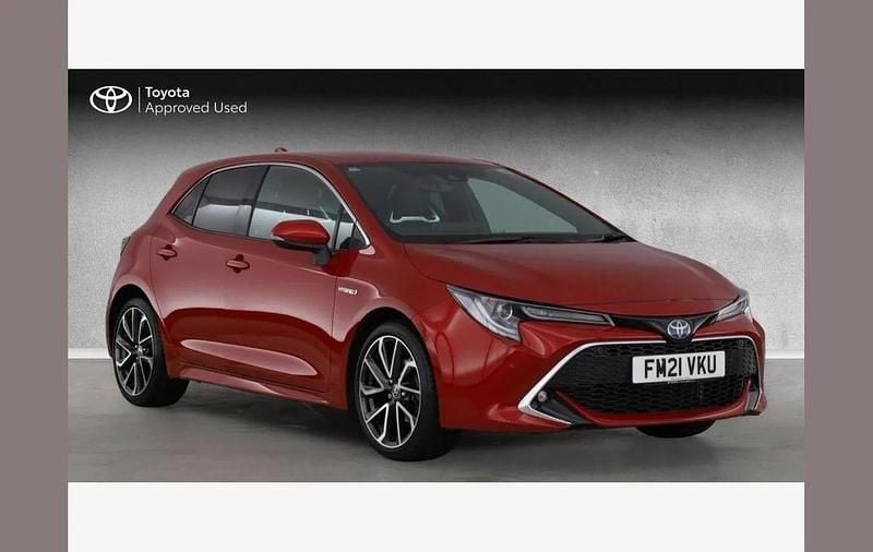 Used Toyota Corolla 120 HP (88 kW) 2021 Red Hatchback