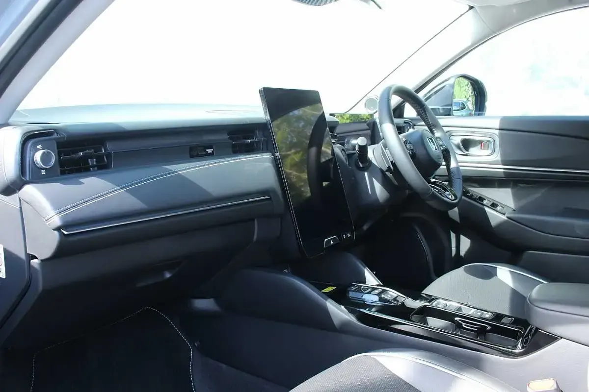 New Honda e:Ny1 Elegance 150 kW (204 HP) 2025 Urban grey SUV