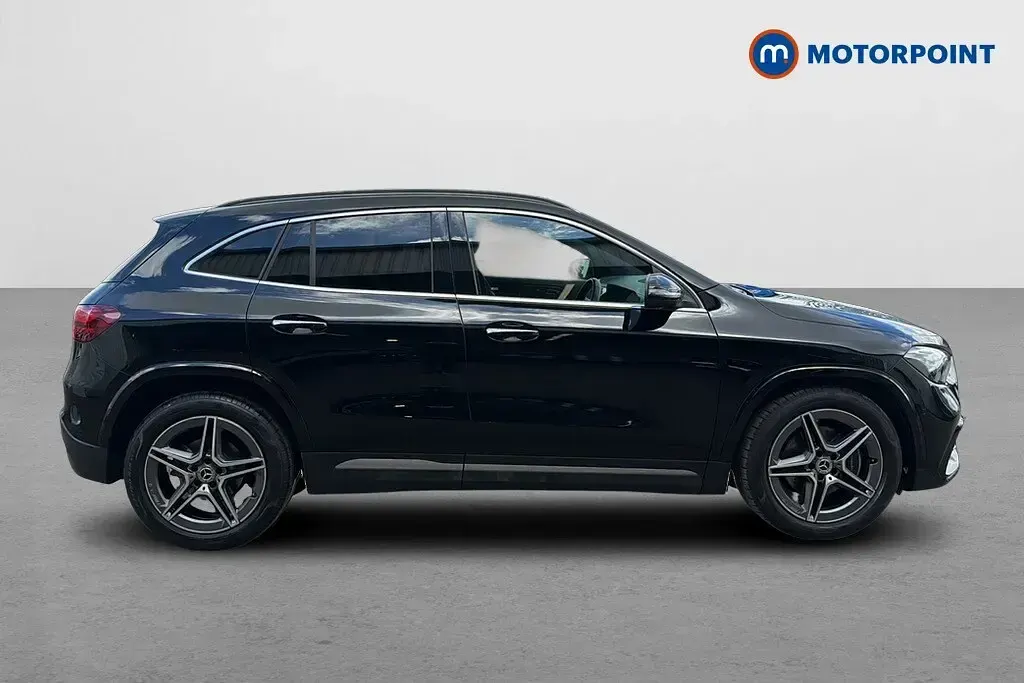 Used Mercedes GLA200 Executive 163 HP (119 kW) 2024 Black SUV