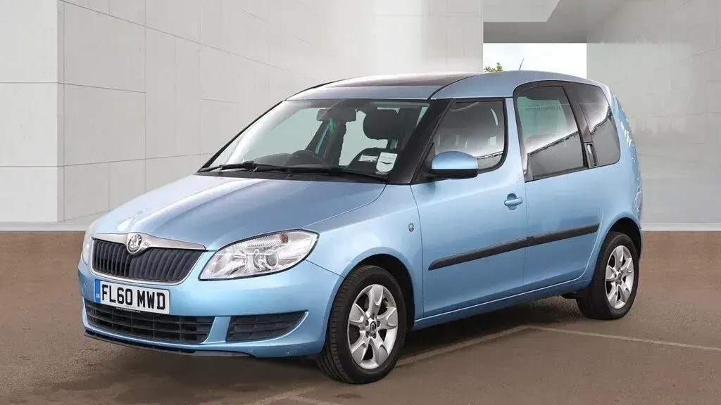Used Skoda Roomster SE 105 HP (77 kW) 2010 Blue MPV