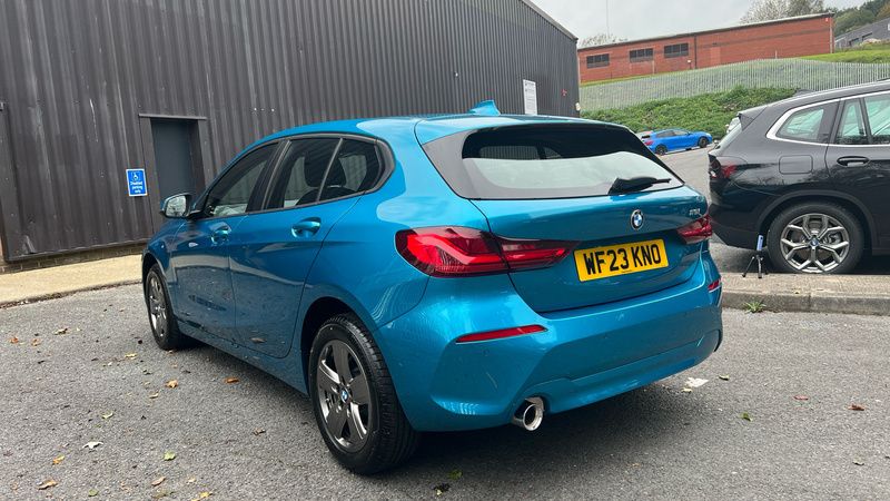 Used BMW 118 Comfort Edition 136 HP (100 kW) 2023 Blue Hatchback
