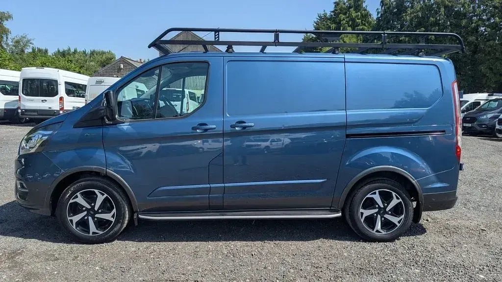 Used Ford Transit Custom Active 130 HP (95 kW) 2021 Blue Van