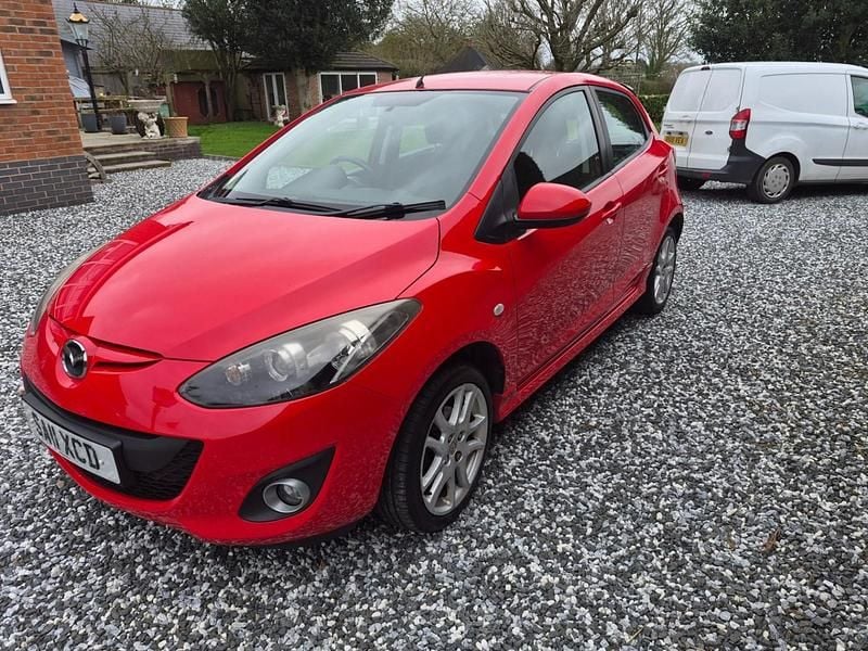 Used Mazda 2 2011 Red Hatchback