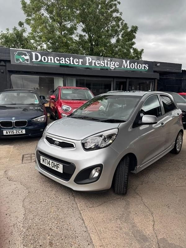 Silver Used 2014 Kia Picanto 4 Hatchback | £3,799 (Good price) - Image 1/4