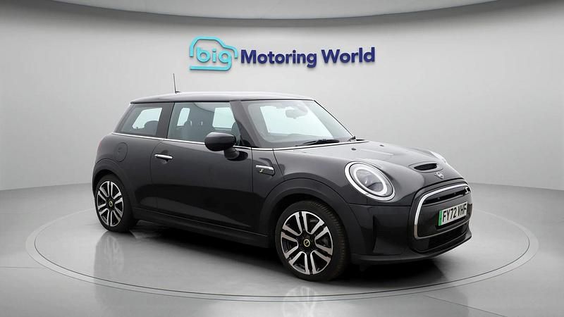 Used Mini Cooper SE Hatch 133 kW (181 HP) 2023 Hatchback
