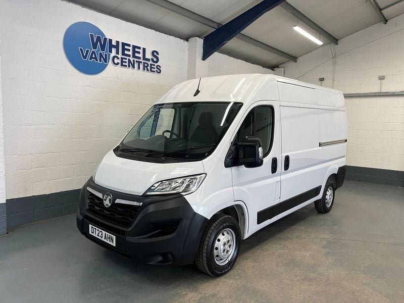 White Used 2023 Vauxhall Movano S Van | £15,790 (Super price) - Image 1/4