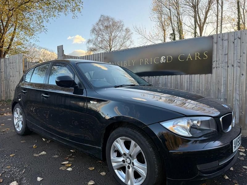 Black Used 2009 BMW 118 Hatchback | £1,789 (Fair price) - Image 1/4
