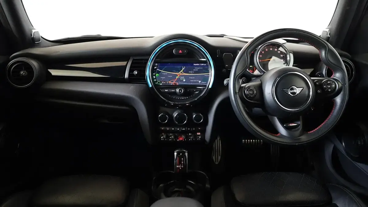 Used Mini Cooper S Hatch 189 HP (139 kW) 2019 Black Hatchback