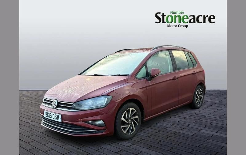Used VW Golf Sportsvan Match 128 HP (94 kW) 2019 Red MPV