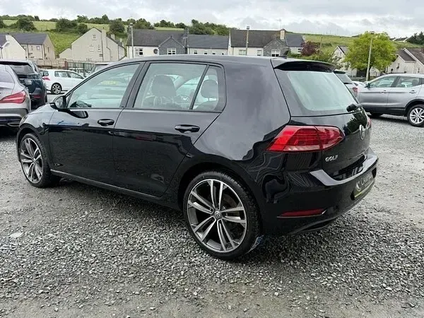Used VW Golf VII S 115 HP (84 kW) 2018 Black Hatchback