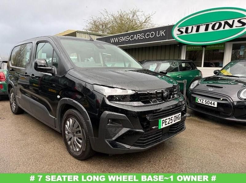 Used Peugeot e-Rifter Allure 100 kW (136 HP) 2025 Black MPV