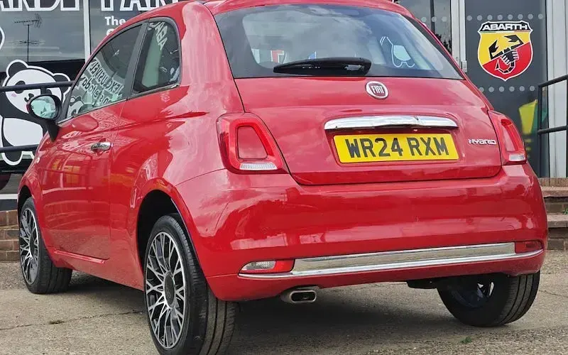 Used Fiat 500 69 HP (50 kW) 2024 Red Hatchback