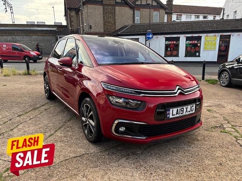 Red Used 2019 Citroën C4 Flair MPV | £10,350 (A bit pricey) - Image 1/4