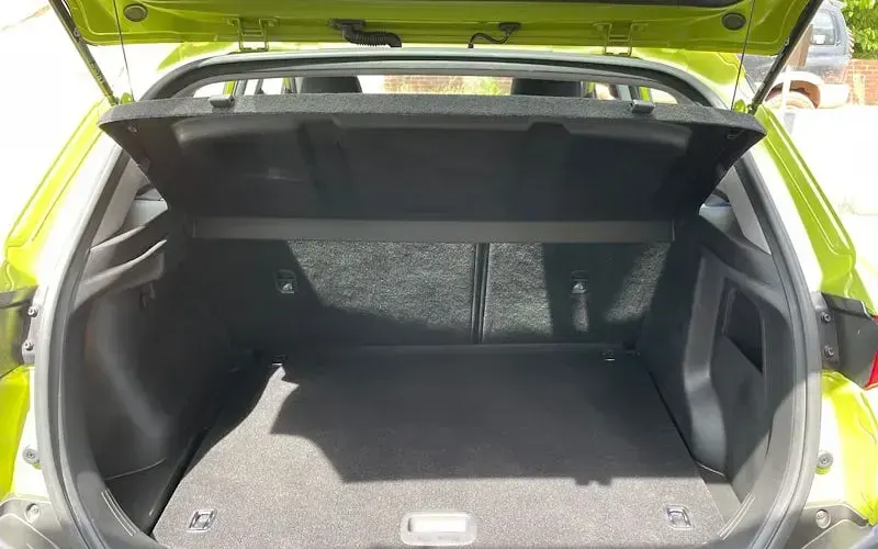 Used Hyundai Kona SE 120 HP (88 kW) 2019 Yellow SUV