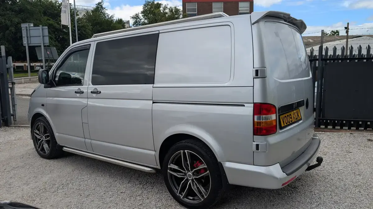 Used VW Transporter 130 HP (95 kW) 2009 Silver Van