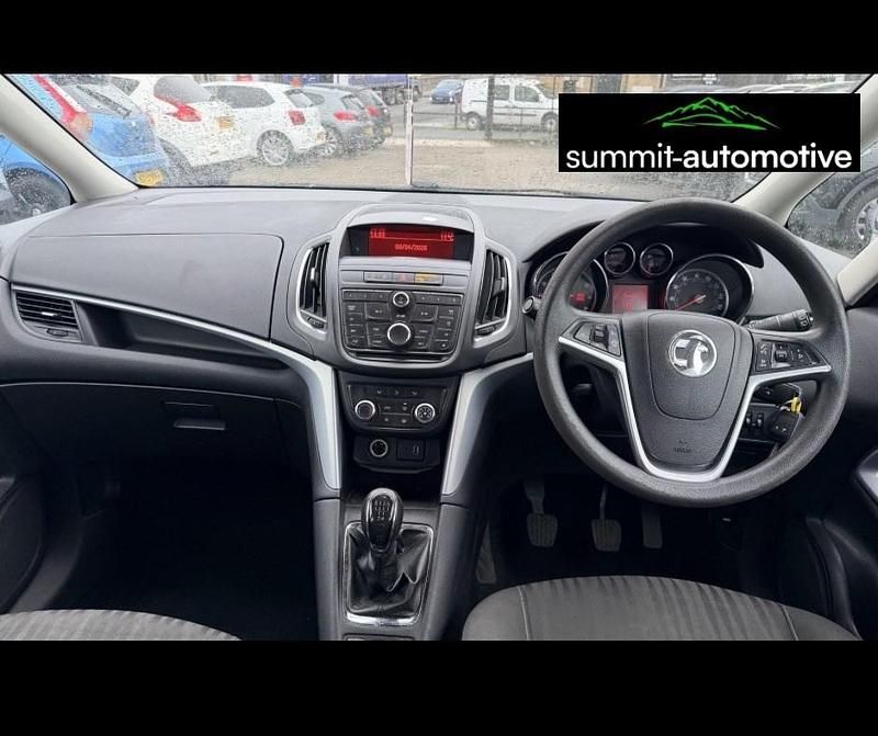 Second-hand Vauxhall Zafira 2012 Maro Monovolum