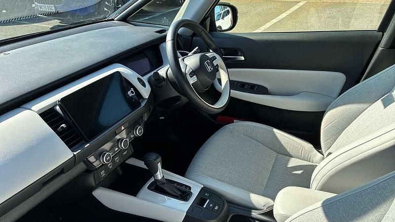 Used Honda Jazz Hybrid 109 HP (80 kW) 2023 Blue Hatchback