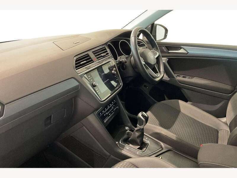 Image 2/4