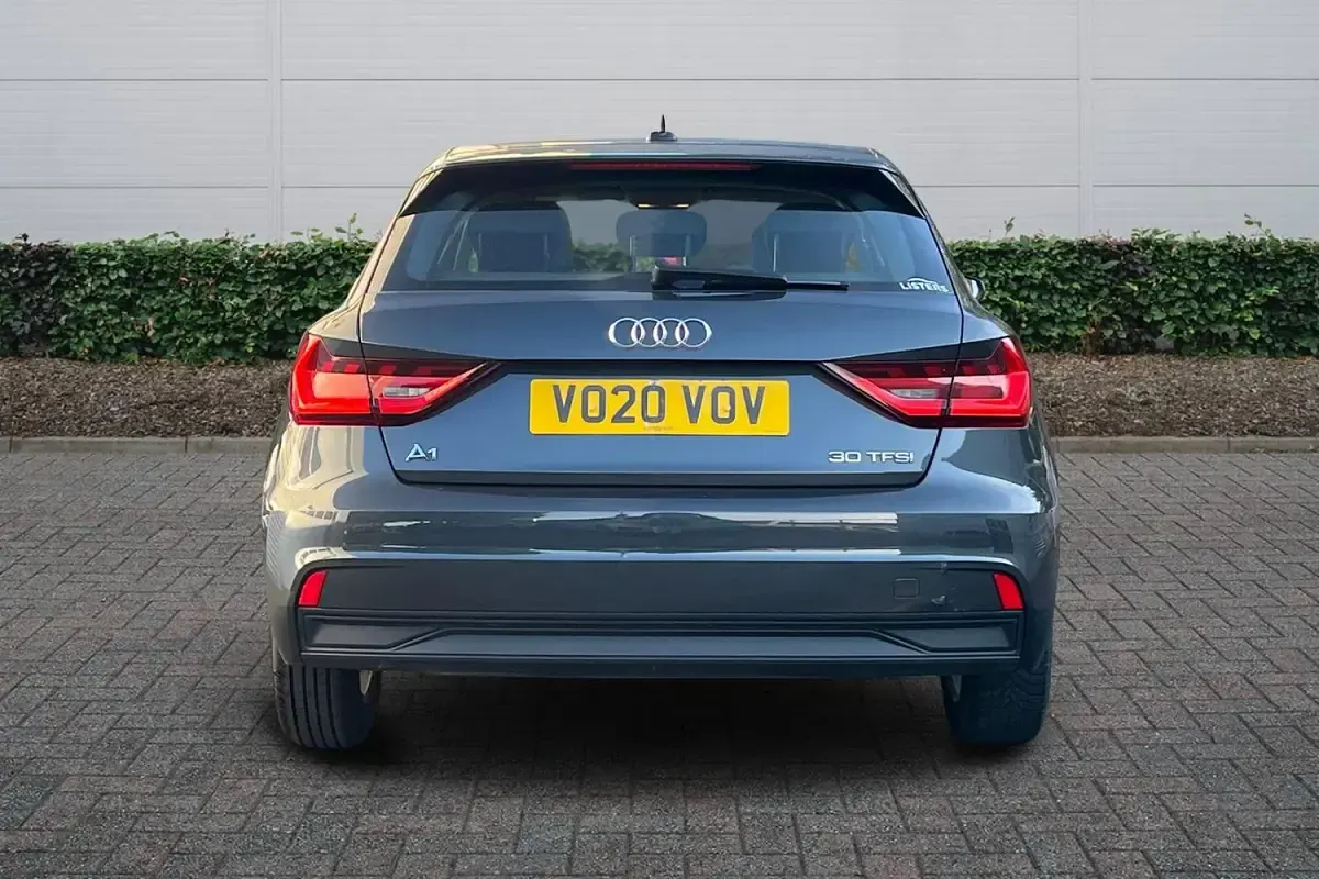 Used Audi A1 Design 113 HP (83 kW) 2020 Grey SUV